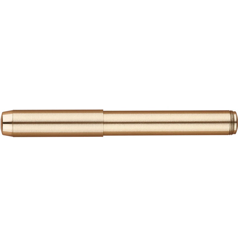 Stylo plume Primeval Chaos avec son capuchon fermé en laiton de la marque Delike