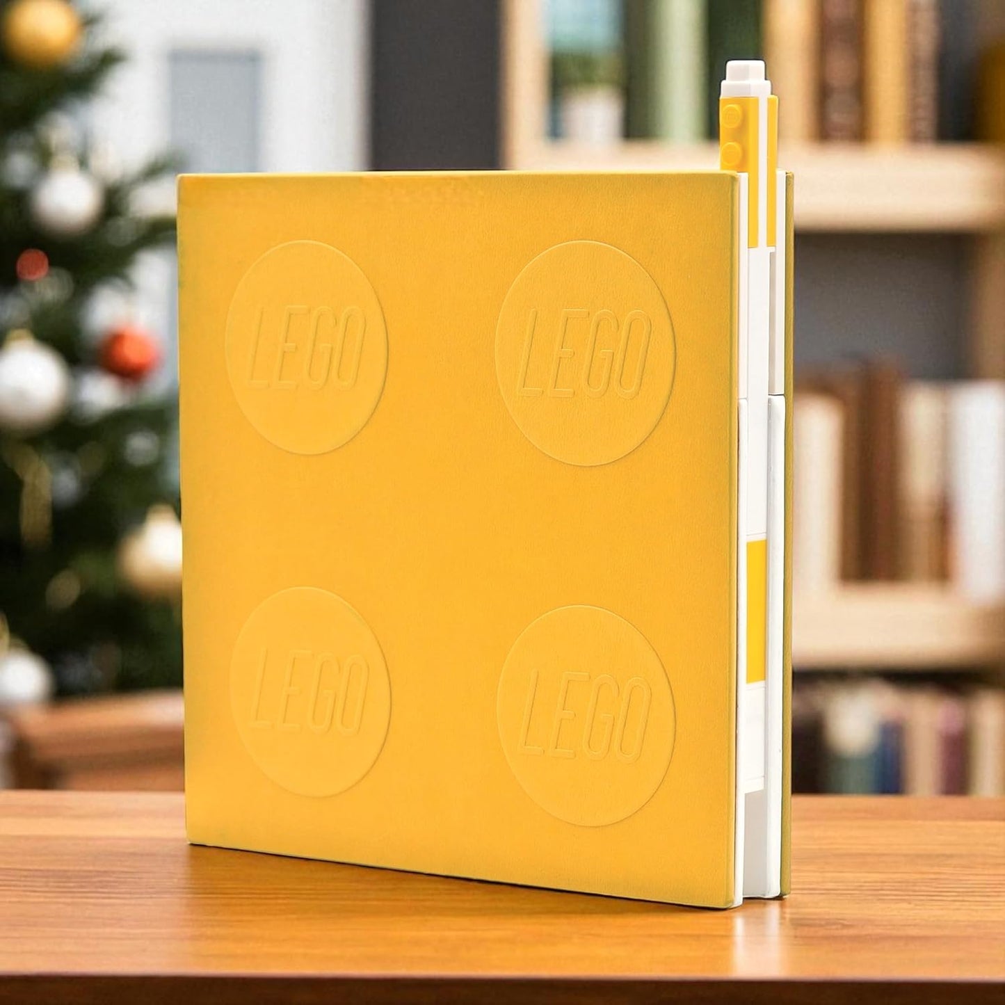 Carnet Carré Jaune à Fermeture avec Stylo Gel LEGO