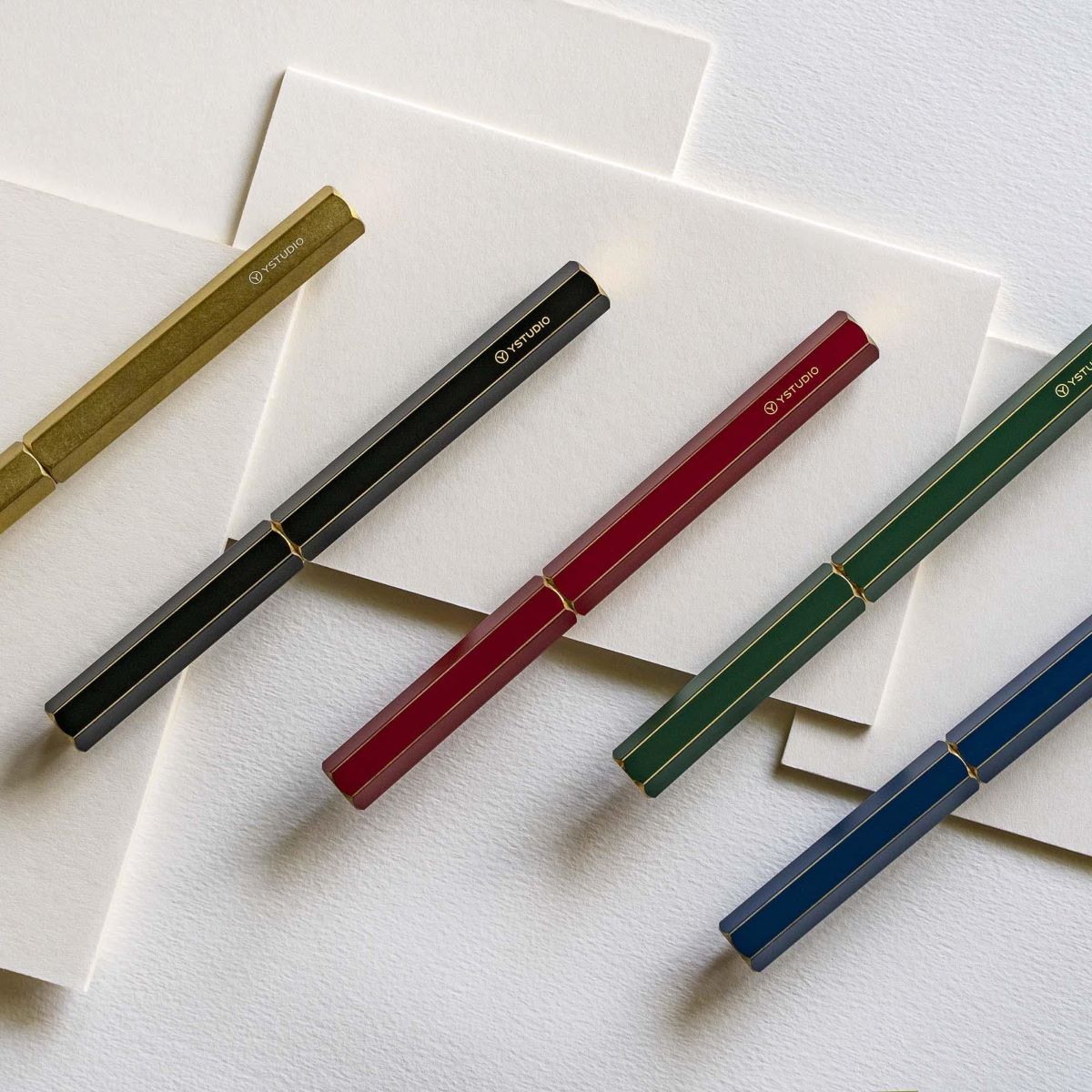 Stylo-Plume Classic Revolve Laiton F YStudio