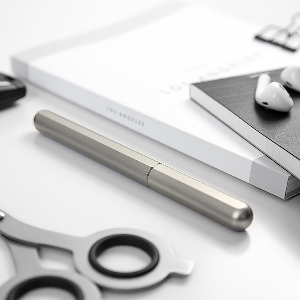 Stylo-Plume INK Titanium Matt Plume Acier Argent Stilform