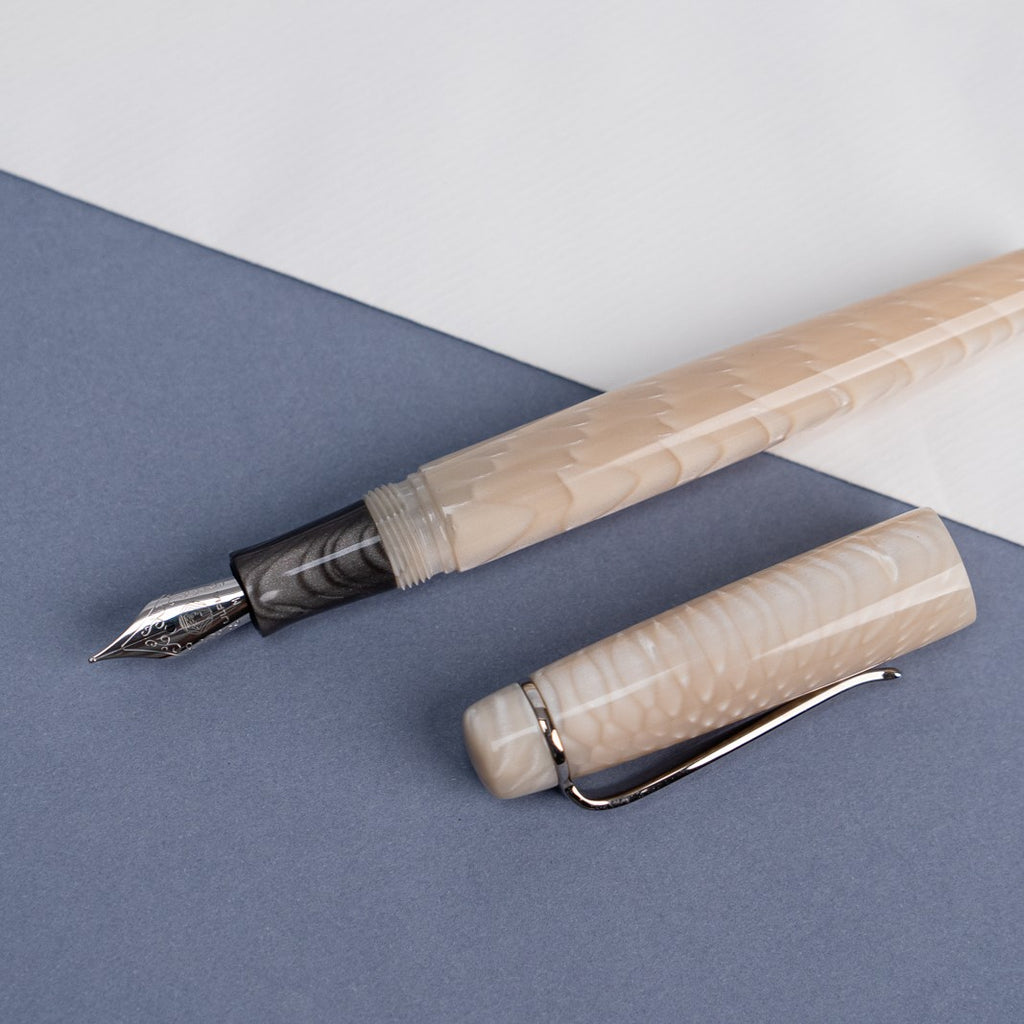 Stylo Plume Classica Méduse Blanc Ulpia
