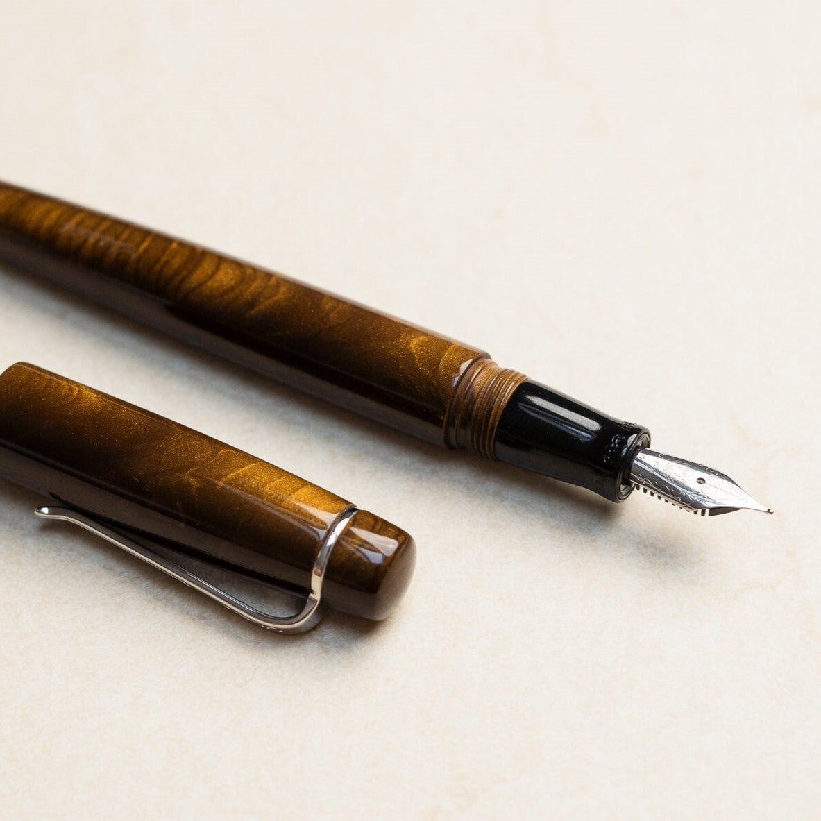 Stylo Plume Classica Méduse Bronze Ulpia