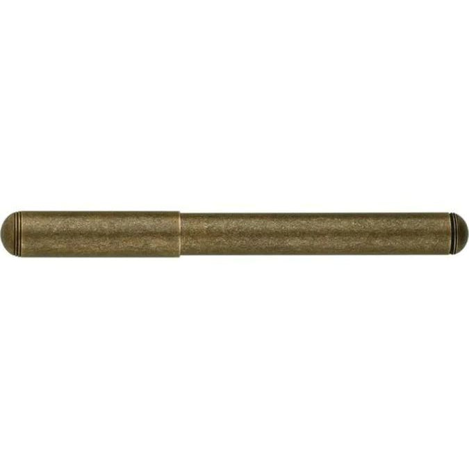 Stylo plume Element avec son capuchon fermé en noir oxydé de la marque Delike