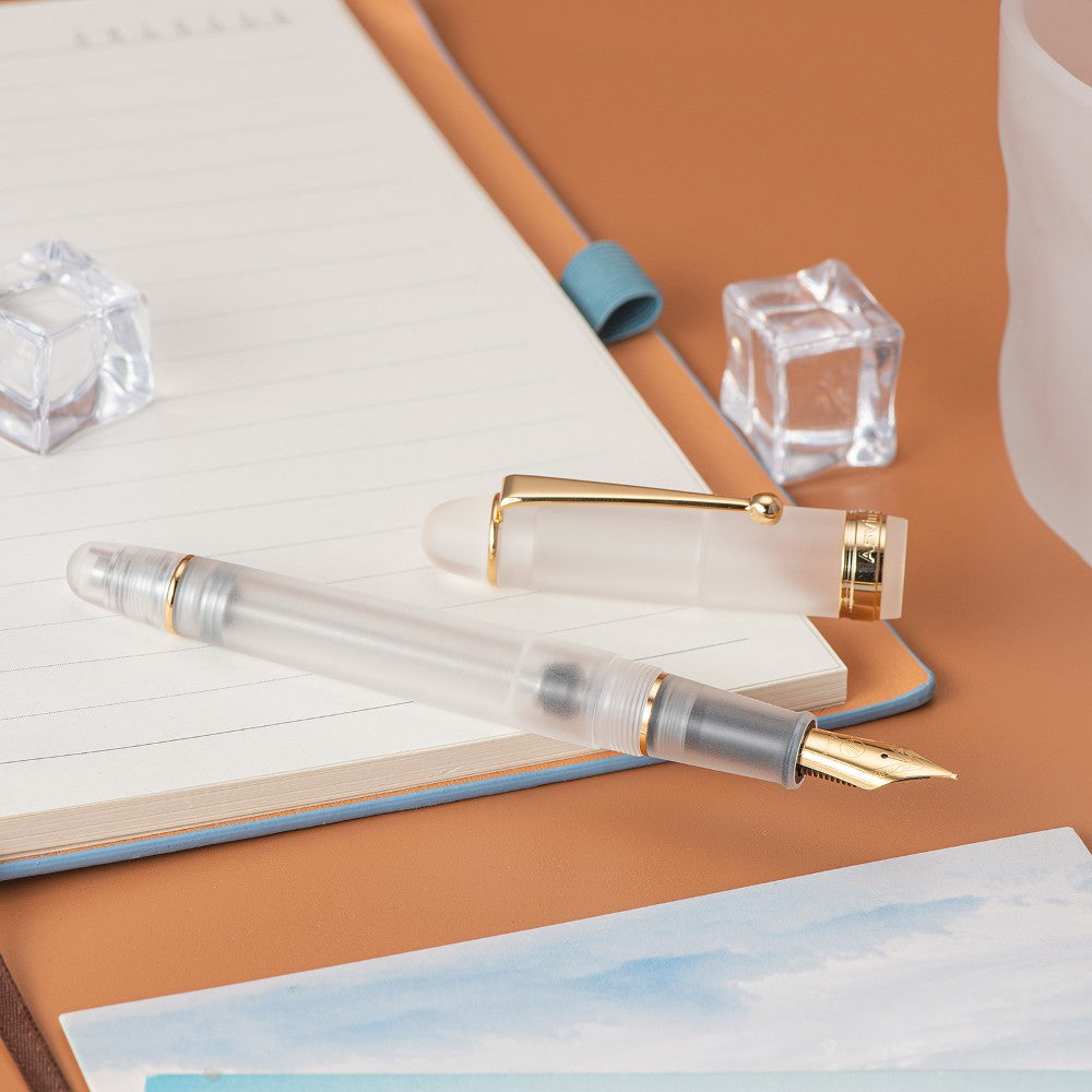 Stylo Plume V126 Blanc Mat Translucide M Asvine