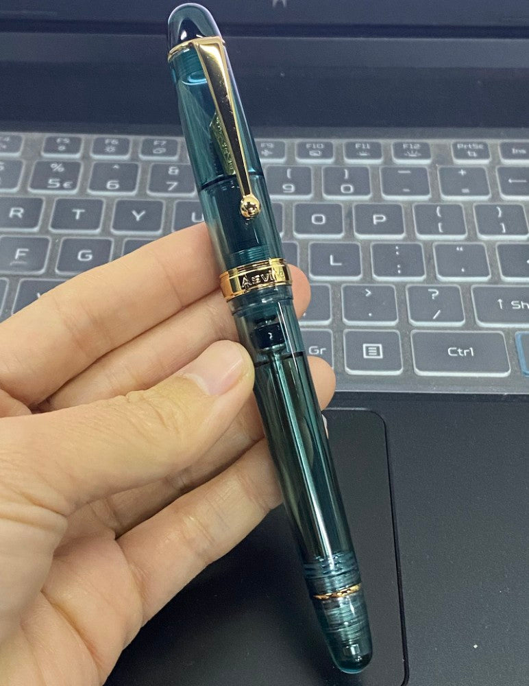 Stylo Plume V126 Bleu Sarcelle Translucide EF Asvine